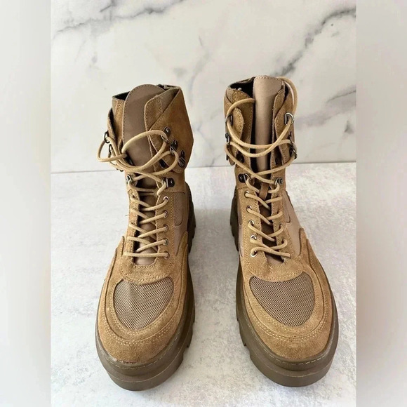 Combat styled boots. Size 10, never worn​ - Picture 1 of 6